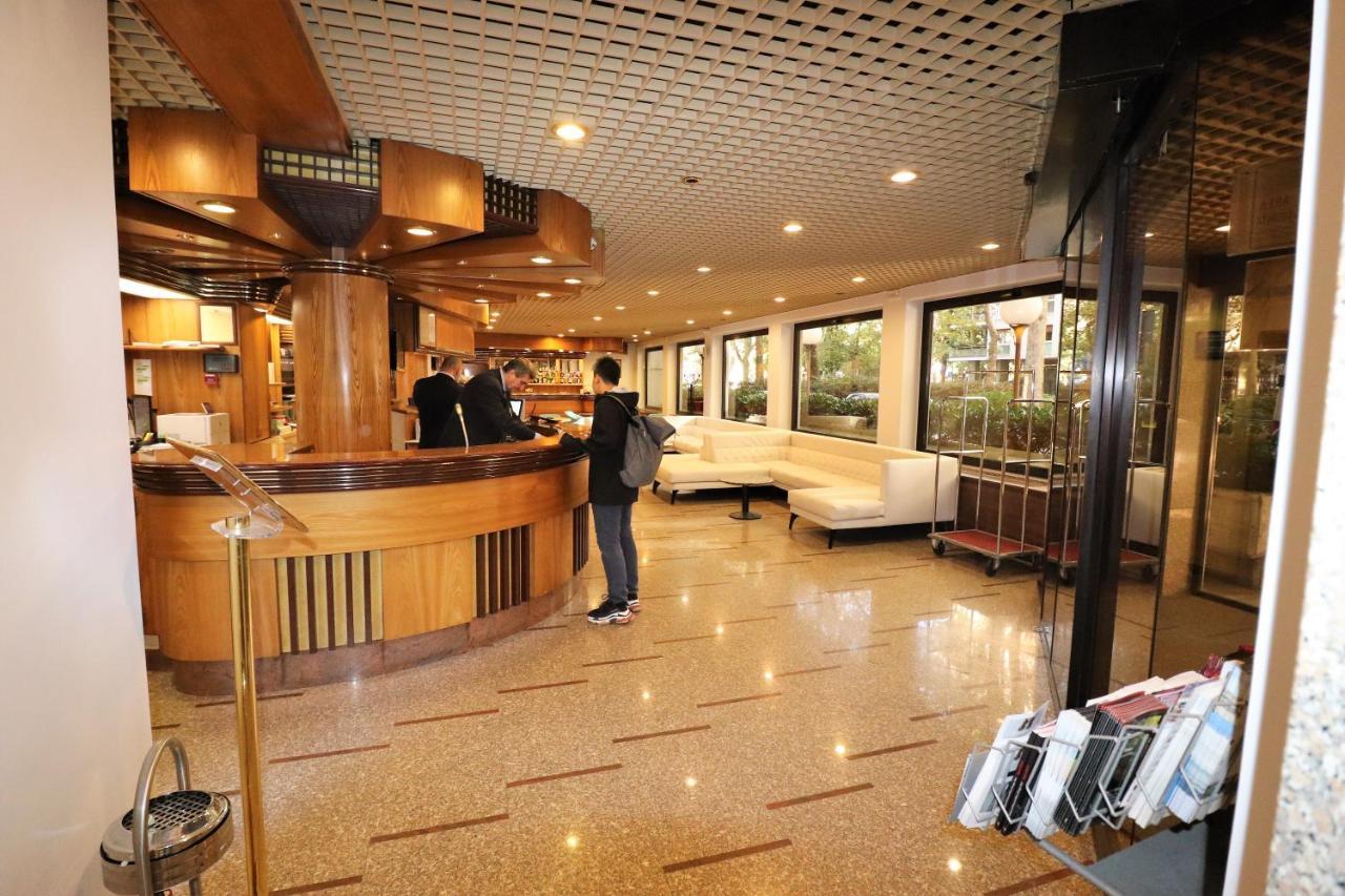 Hotel Domenichino Милано Екстериор снимка