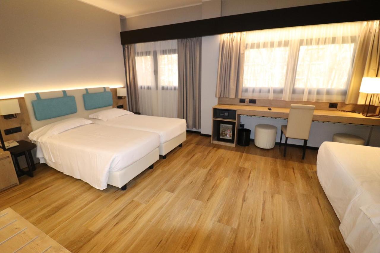 Hotel Domenichino Милано Екстериор снимка